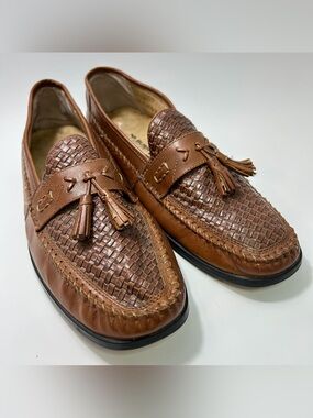 Man's Dress Shoes Nunn Bush Strafford Tassel Loafer Vamp 13 Brown Slip In old $